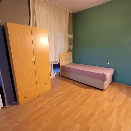 Apartment Kirpi 8 *